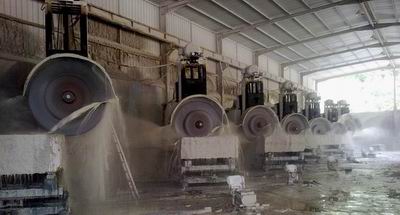 shanxi black granite raw blocks cutting
